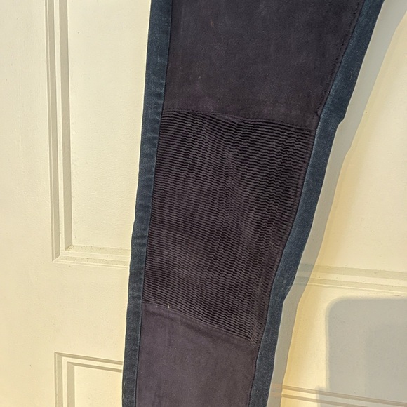 Jeans and suede pants by Zara. - Picture 3 of 4